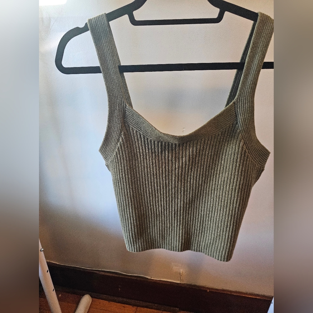 GAP Sweater Tank Crop Top - New with tags - large